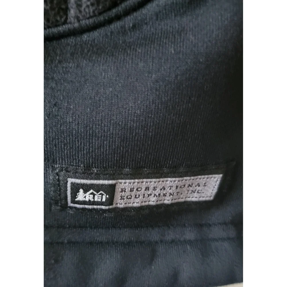 REI Men's Long Sleeve Full Zip Pockets Black Fleece Jacket Outdoors Sz Med - Picture 2 of 8